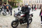 Motocykliści pomogli dzieciom