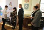 Szkolni mistrzowie wiedzy komputerowej uhonorowani