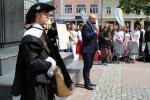 Młodzież z samochodówki paradą uczciła święto miasta