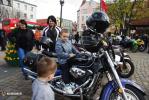 Motocykliści pomogli dzieciom