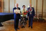 Medale Róży dla szczęśliwych Jubilatów 