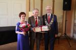 Małżonkowie jubilaci uhonorowani medalami w pałacu