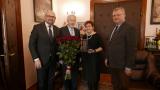 Iwona Romanowska otrzymała miniaturę statuetki Jakuba Wejhera