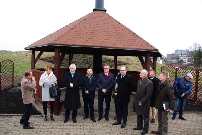 Nowa wiata posłuży integracji mieszkańców