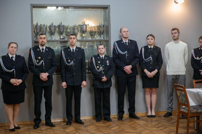 Strażacy spotkali się, by uczcić nadchodzące święta 