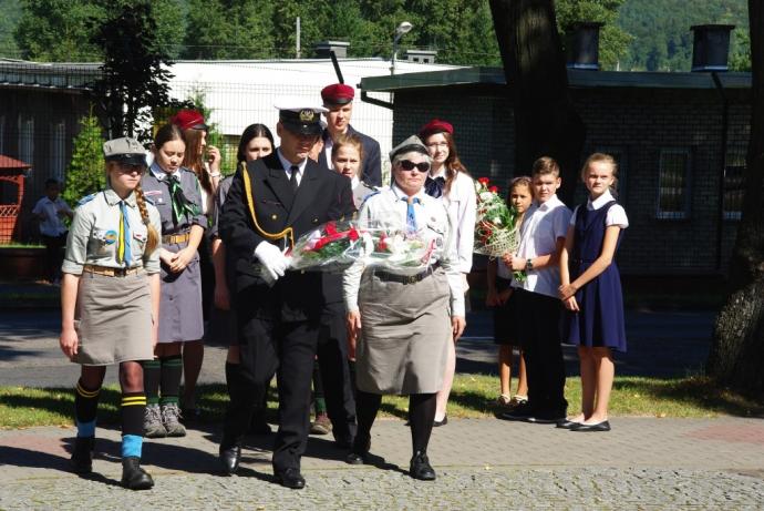 Hołd żołnierzom kampanii wrześniowej i ofiarom II wojny światowej