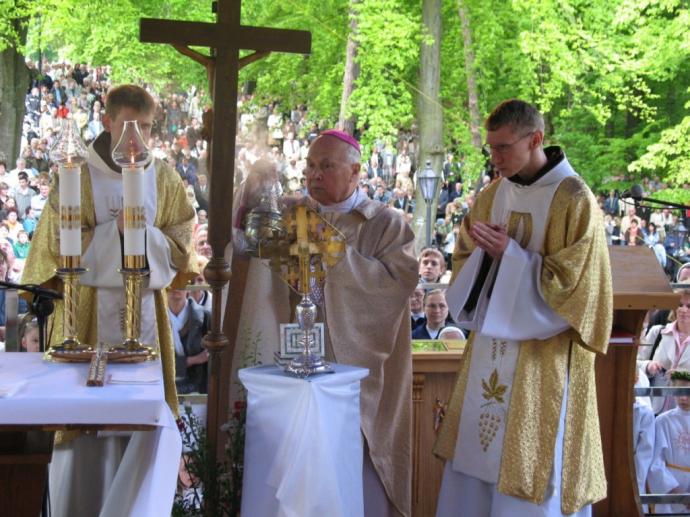 Odszedł abp Tadeusz Gocłowski – Honorowy Obywatel Wejherowa