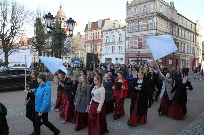Chór Szczygiełki z Poniatowej wyśpiewał Grand Prix Festiwalu Pieśni o Morzu w Wejherowie