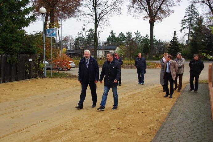 Utwardzone ulice na os. Sucharskiego