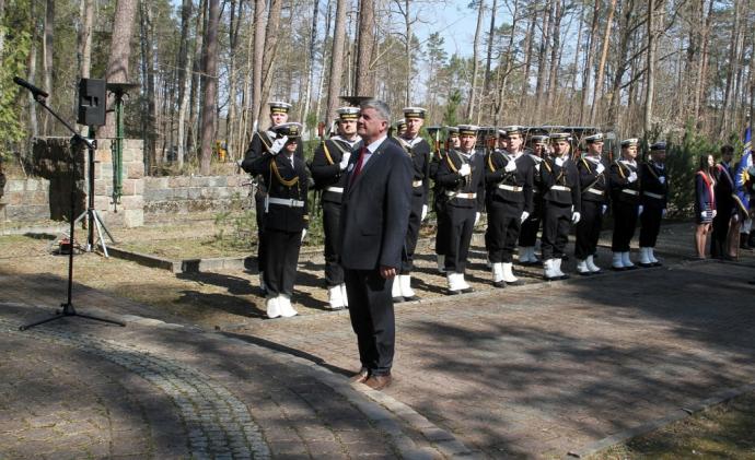 W hołdzie ofiarom zbrodni piaśnickiej