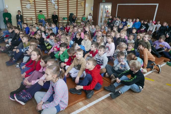Spotkania w szkołach mistrza szachowego Michała Kanarkiewicza 