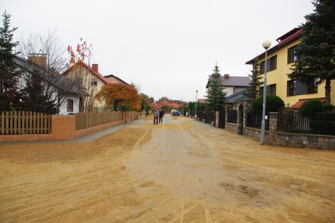 Utwardzone ulice na os. Sucharskiego