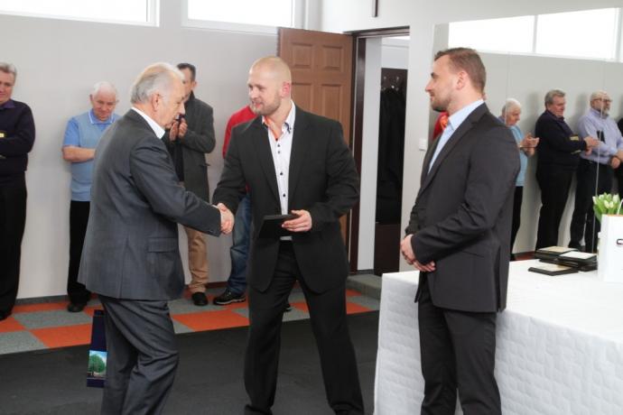 Tytani mają stałą siedzibę