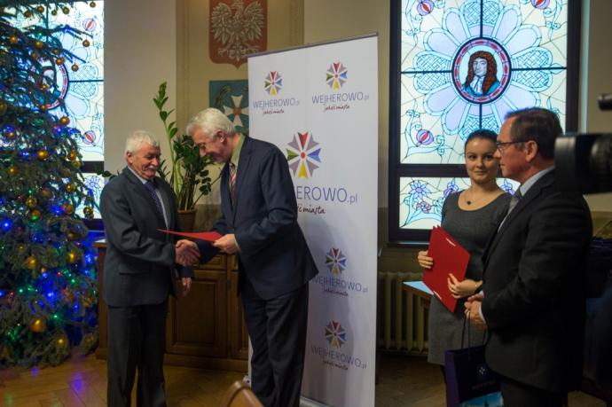 Uznanie dla mieszkańców dekorujących swoje ogrody, okna i balkony  