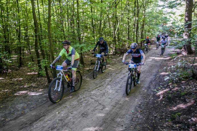 Bartosz Banach i Katarzyna Łysek wygrali Garmin MTB Series w Wejherowie
