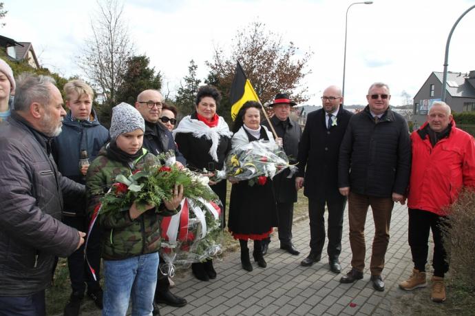 Kwiaty na rondzie im. Ks. Prałata Hilarego Jastaka