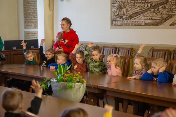Mapeciaki odwiedziły Ratusz 