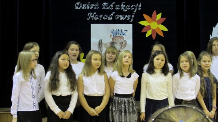 Podziękowanie za edukację w „szóstce”