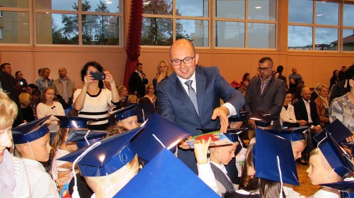 Pierwszoklasiści „jedenastki” złożyli ślubowanie