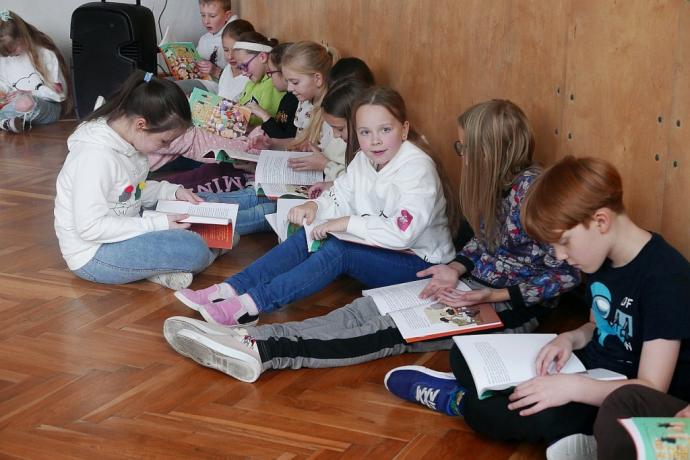 Spotkania w szkołach mistrza szachowego Michała Kanarkiewicza 