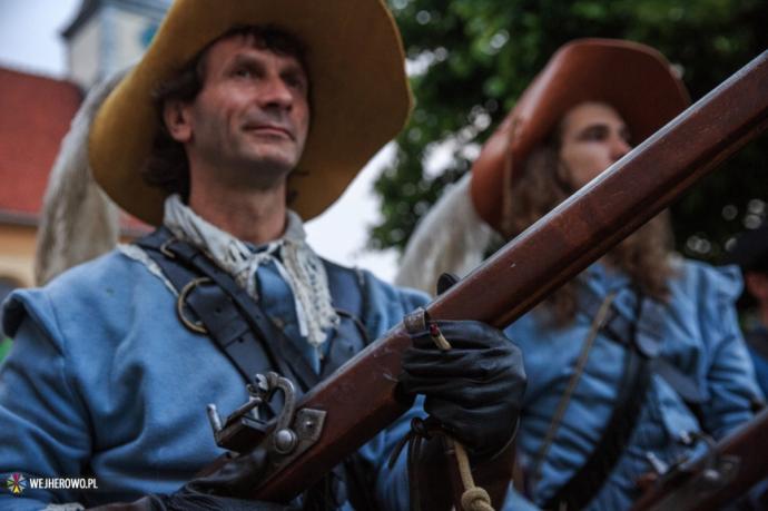 Rekonstrukcja historyczna w Wejherowie zgromadziła tłumy widzów