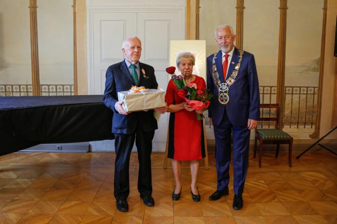 Medale Róży dla szczęśliwych Jubilatów 