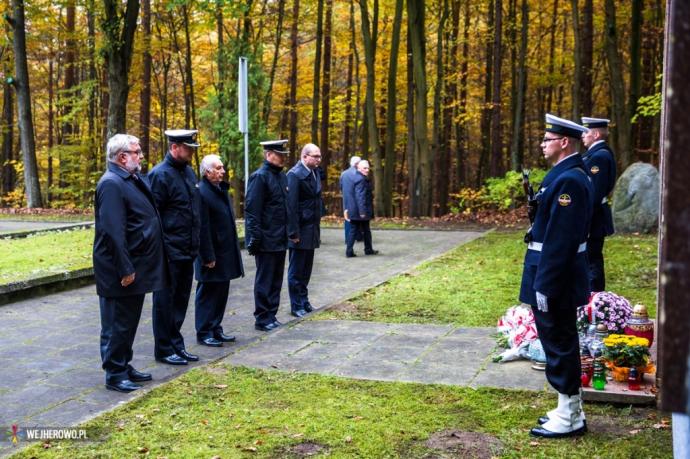 Pamiętamy o zmarłych żołnierzach