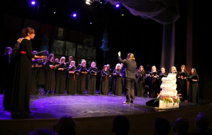 Chór Szczygiełki z Poniatowej wyśpiewał Grand Prix Festiwalu Pieśni o Morzu w Wejherowie