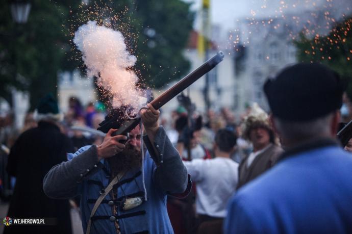 Rekonstrukcja historyczna w Wejherowie zgromadziła tłumy widzów