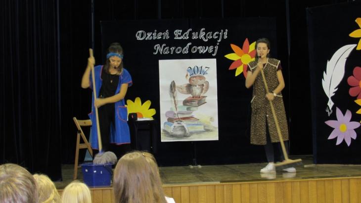 Podziękowanie za edukację w „szóstce”