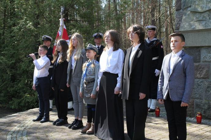 W hołdzie ofiarom zbrodni piaśnickiej