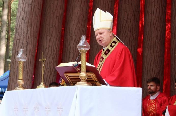 Pielęgnowanie pamięci o ofiarach zbrodni piaśnickiej