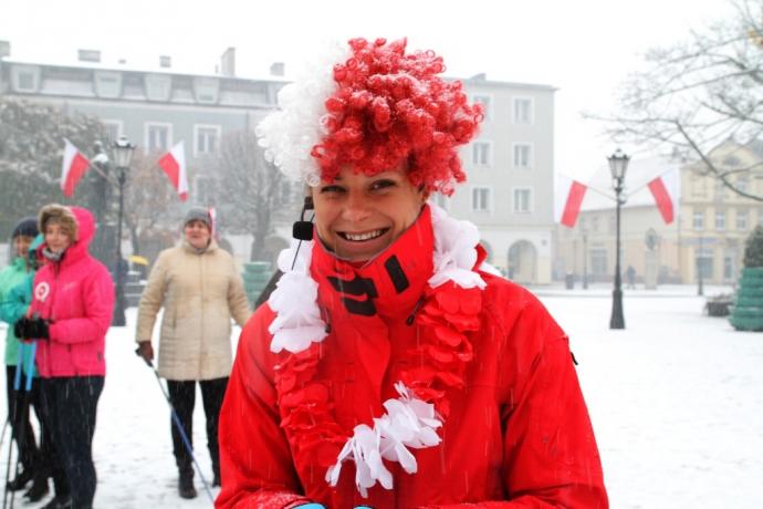 Niepodległość upamiętniona marszem z kijkami