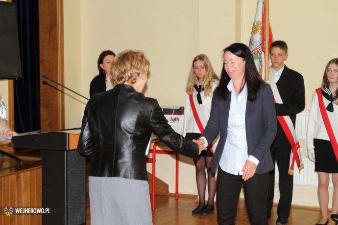 Najlepsi uczniowie otrzymali stypendia