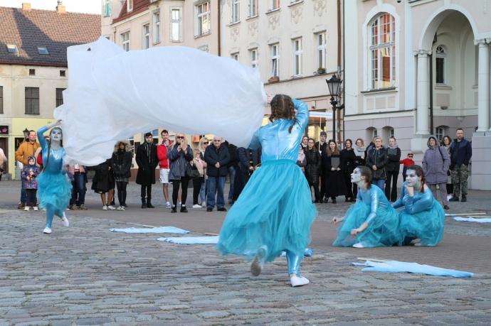 Chór Szczygiełki z Poniatowej wyśpiewał Grand Prix Festiwalu Pieśni o Morzu w Wejherowie