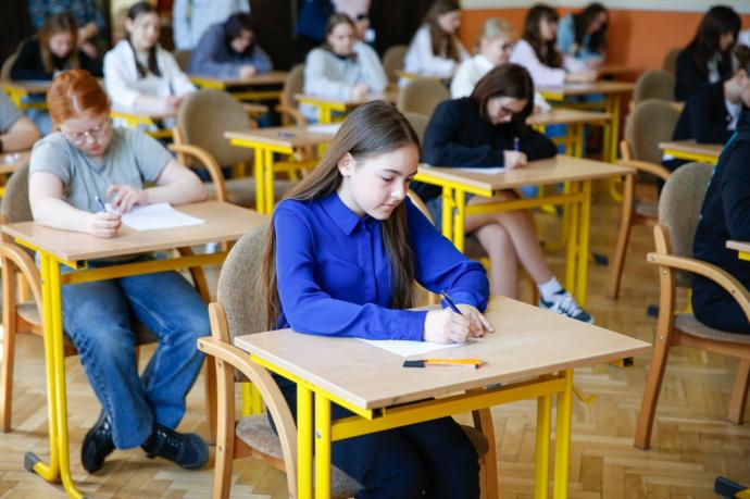 Uczniowie i mieszkańcy zmierzyli się z językowymi łamigłówkami   