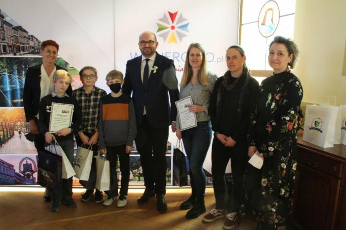 W miejskich podchodach zwyciężyła drużyna SP nr 9