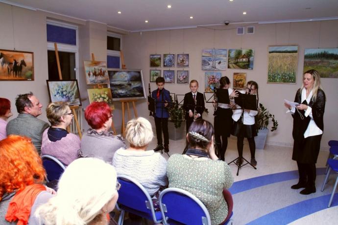 Wystawa w bibliotece „Jaki piękny jest świat”