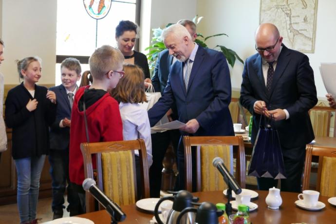 Ratusz miejscem międzyszkolnej rywalizacji