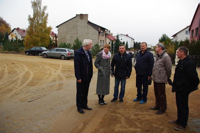 Utwardzone ulice na os. Sucharskiego