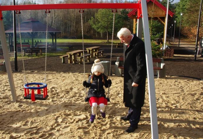 Rozbudowany teren rekreacyjny na os. Fenikowskiego