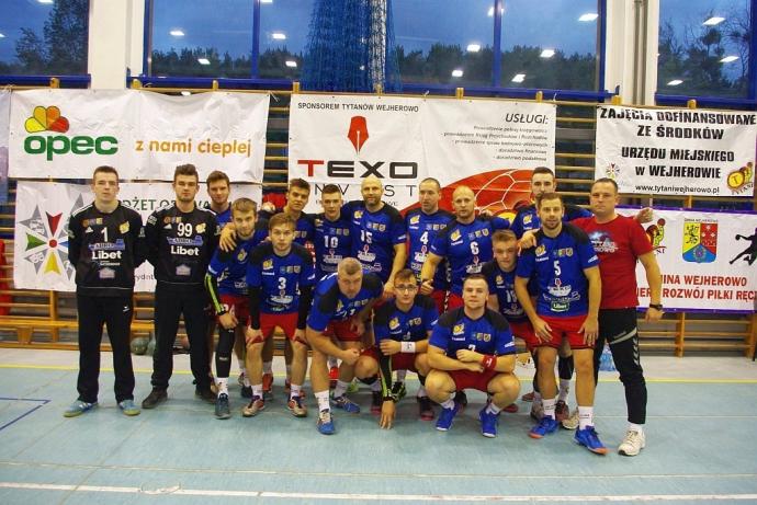 Sambor nieznacznie lepszy od Tytanów