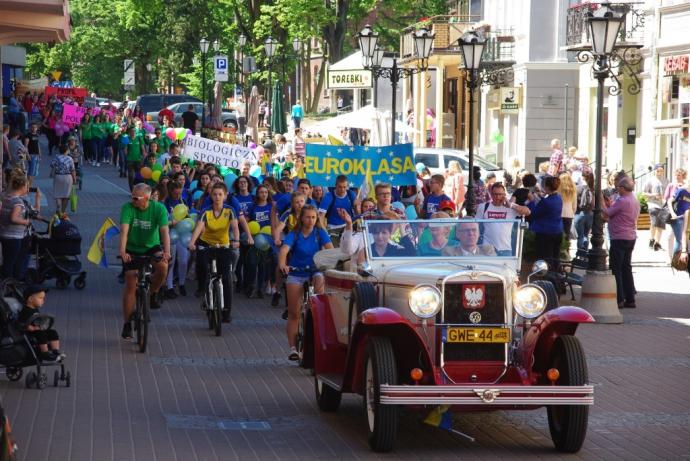 IX Szkolna Parada inaugurująca Dzień Patrona