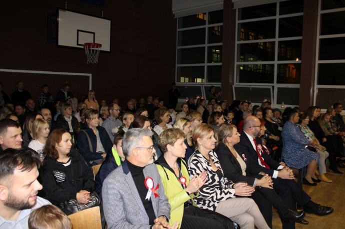 Wieczór niepodległościowy w wejherowskiej „dziewiątce”