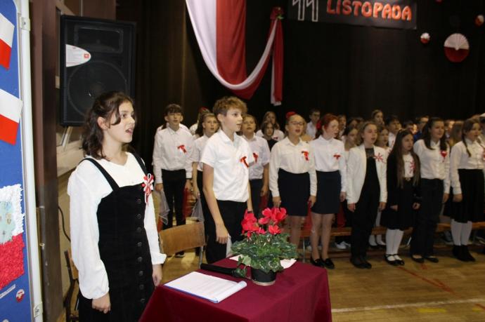 Wieczór niepodległościowy w wejherowskiej „dziewiątce”