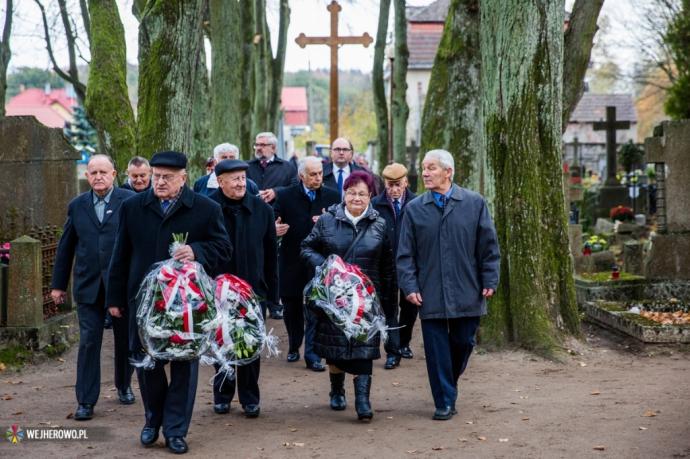 Pamiętamy o zmarłych żołnierzach