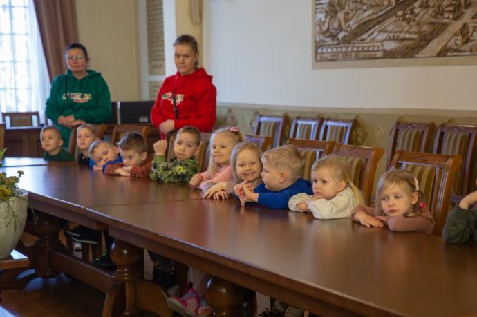 Mapeciaki odwiedziły Ratusz 