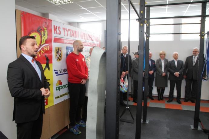 Tytani mają stałą siedzibę
