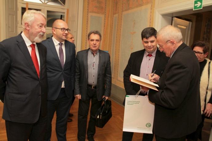Najnowsza książka o braciach Wejherach