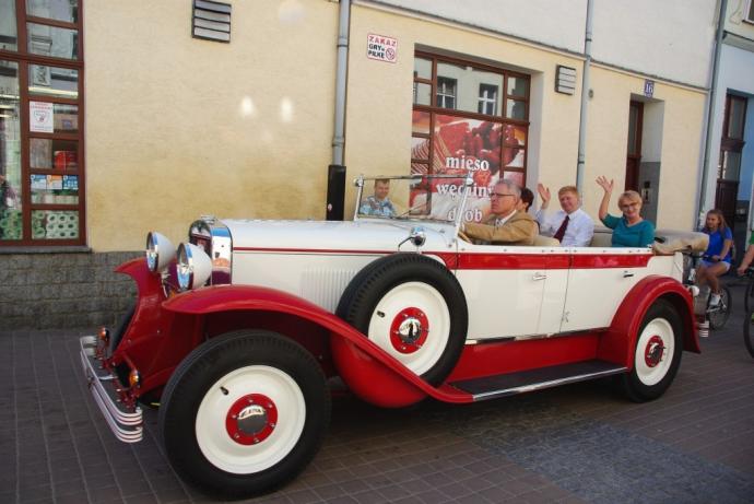IX Szkolna Parada inaugurująca Dzień Patrona